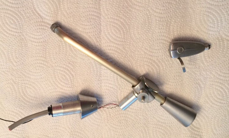 Plik:Pic-3 rekokut-micropoise-s220-12-in-tonearm.jpg