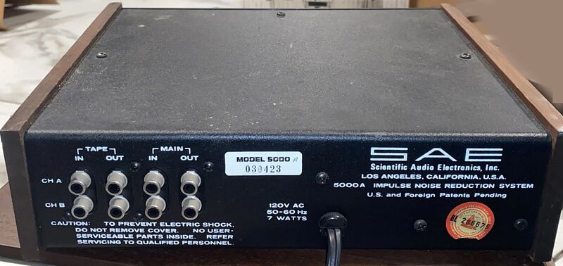 Plik:SAE 5000A-1-con-tyl-2.jpg