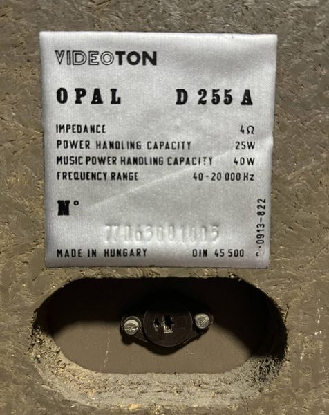 Plik:Videoton Opal opis.jpg
