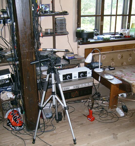 Plik:Centrum dowodzenia-1.jpg